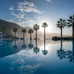 https://monte-mar-palace-hotel.madeira-islandshotels.com